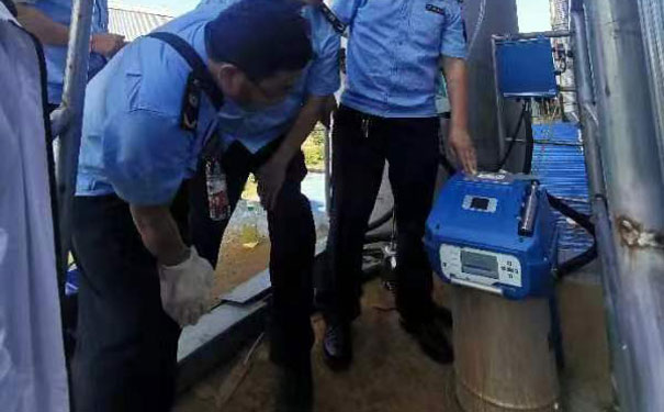 安（ān）徽某知名重（chóng）工有限公司非甲烷總烴現場測試